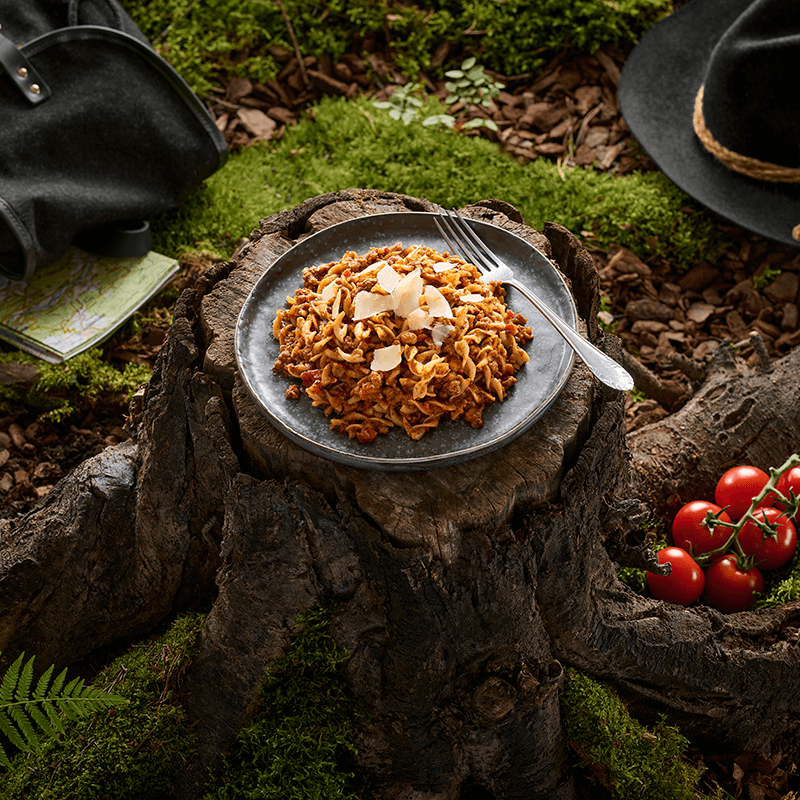 Pasta Bolognese am Lagerfeuer – herzhaftes Outdoor-Abendessen